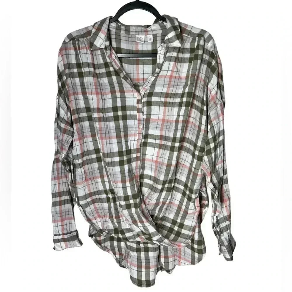 BP. Olive green and Pink Cross Slouched Front Lightweight Plaid Top S
